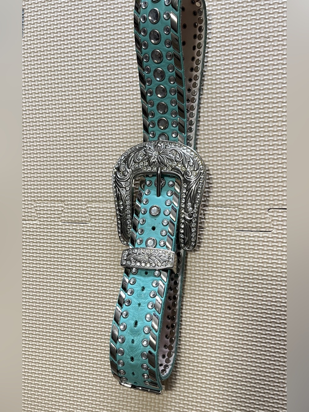 Leather turquoise belt sz medium